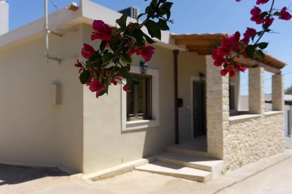 Casa Di Kapaka - New Villa In The Countryside Roupai Exterior foto